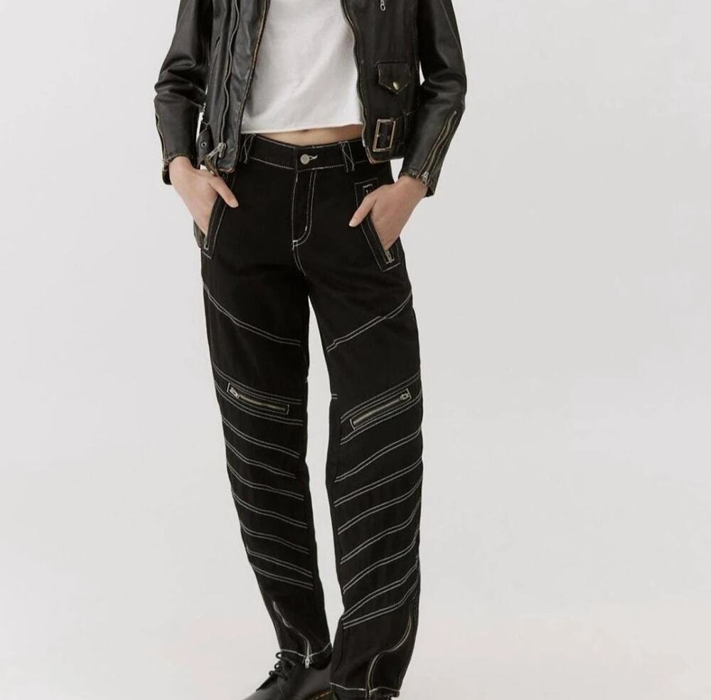 BDG Black HIgh Rise Moto Jeans Tapered Pants Silver Zipper White Stitch Sz. 26